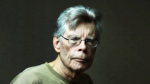 من کودکی عجیب و غریب و بی‌سروتهی داشتم