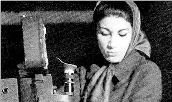 نغمه مرغی اسیر